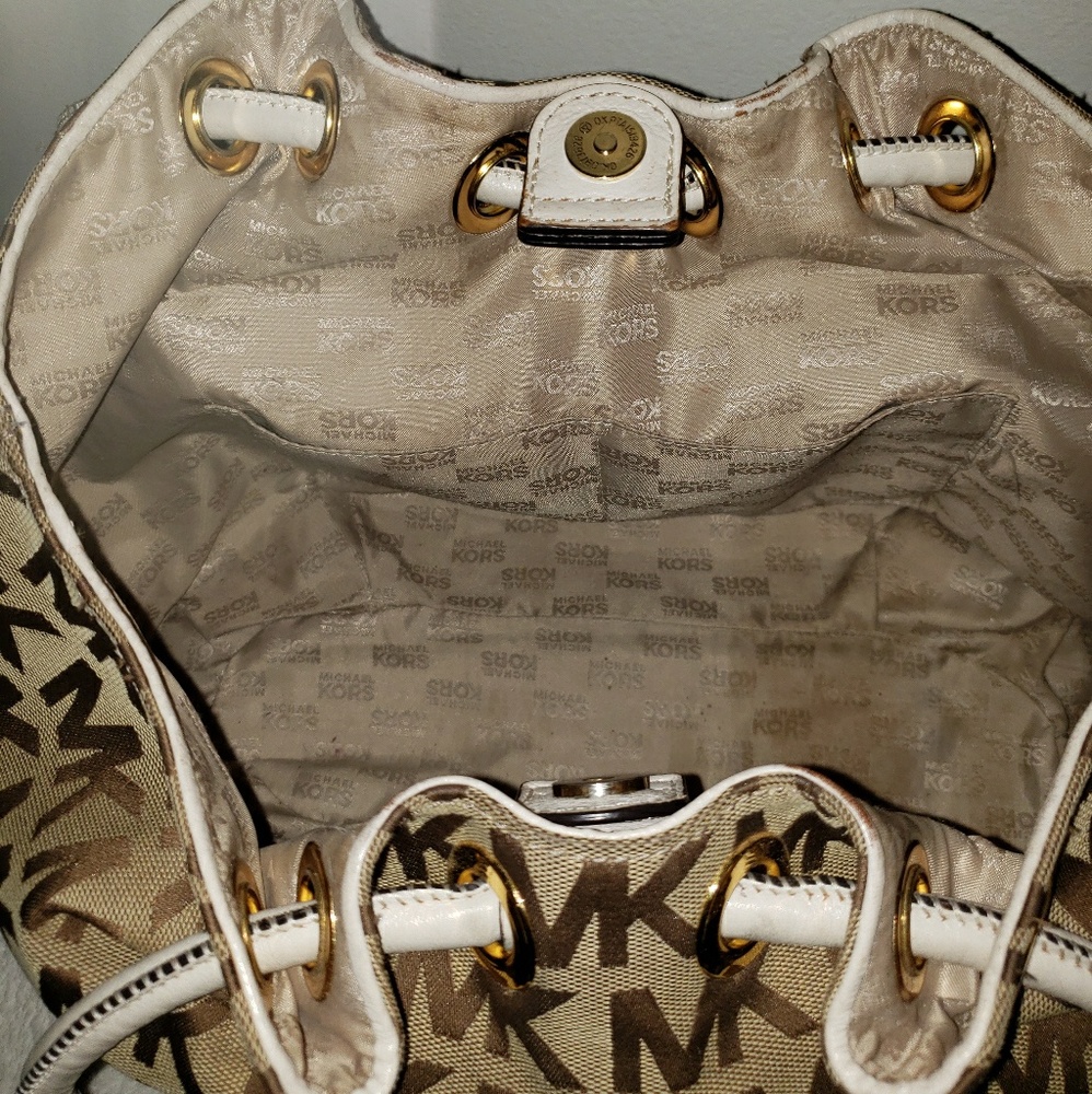 Authentic Michael Kors Purse - Picture 3 of 8
